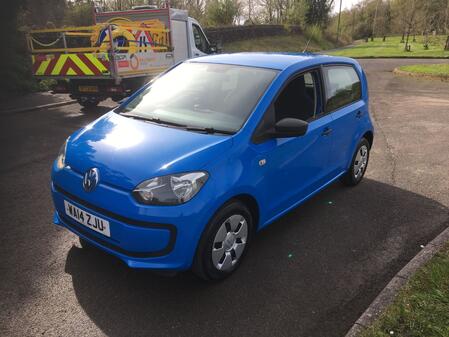 VOLKSWAGEN UP 1.0 Take up!