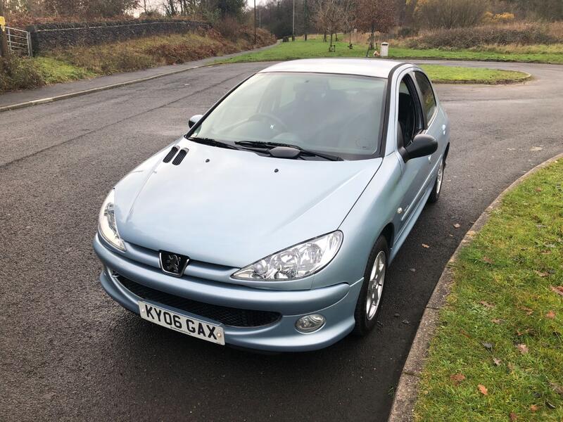 PEUGEOT 206