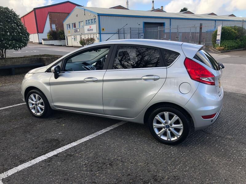 FORD FIESTA