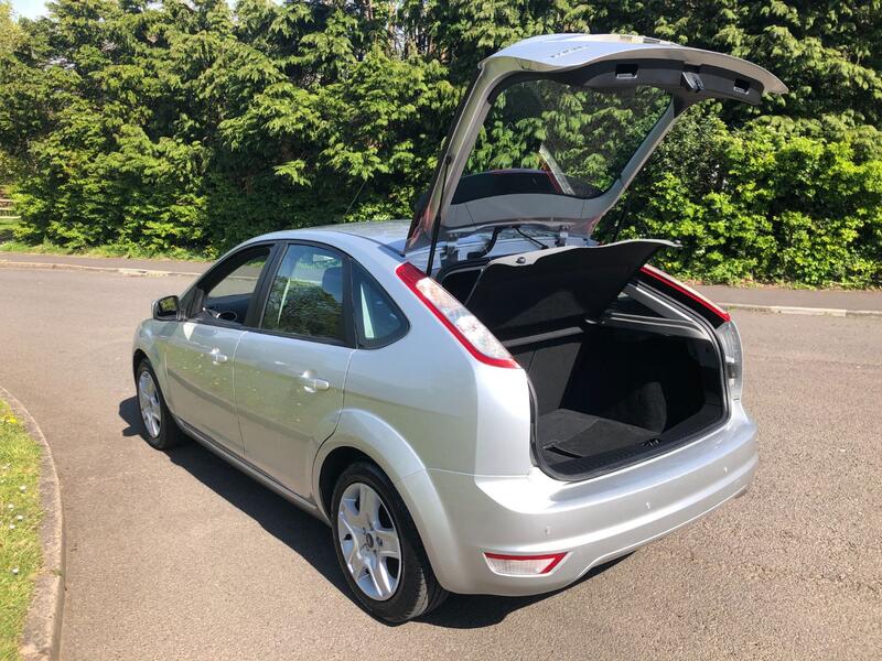 FORD FOCUS