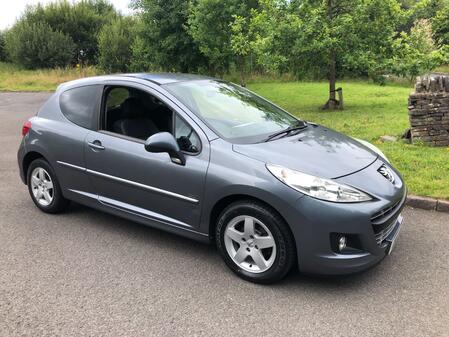 PEUGEOT 207 1.4 Sportium