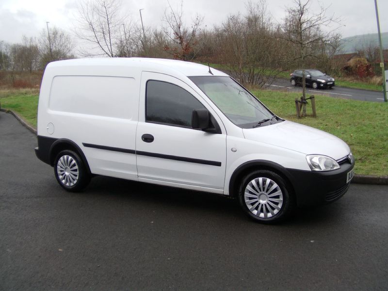 VAUXHALL COMBO