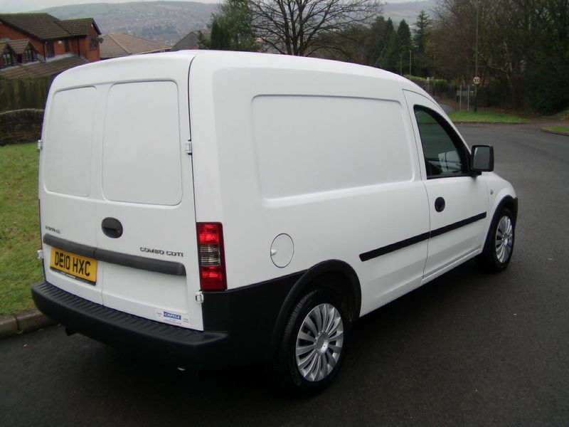 VAUXHALL COMBO