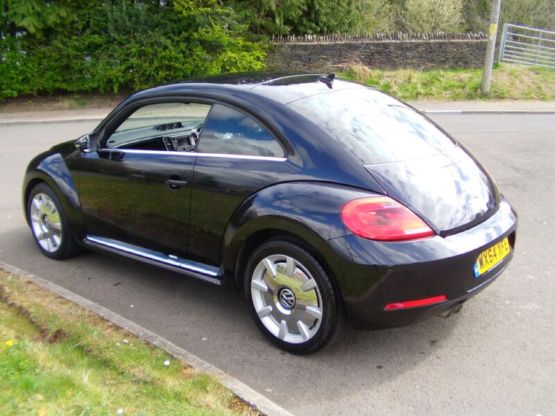 VOLKSWAGEN BEETLE