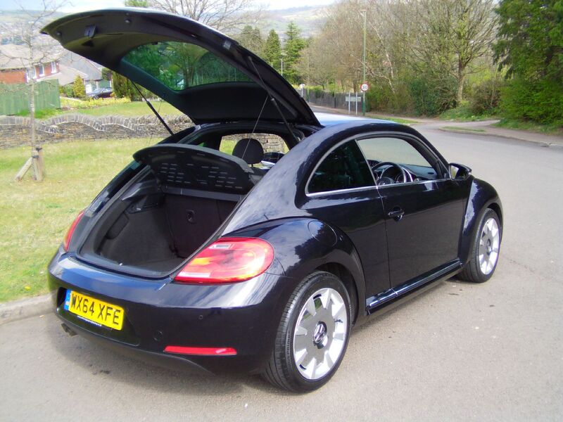 VOLKSWAGEN BEETLE