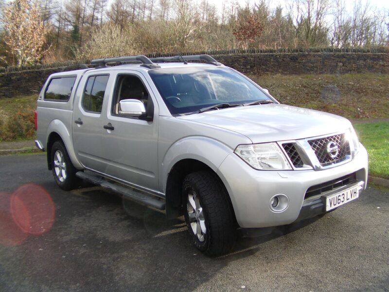 NISSAN NAVARA