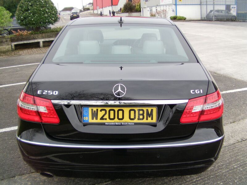 MERCEDES-BENZ E CLASS