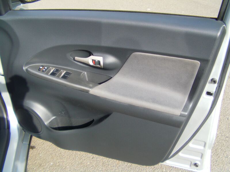 TOYOTA URBAN CRUISER