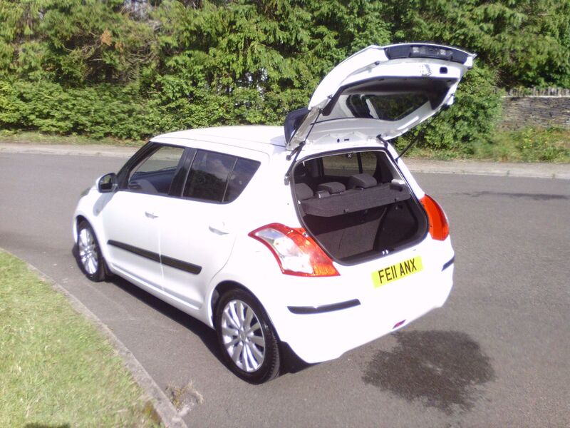 SUZUKI SWIFT