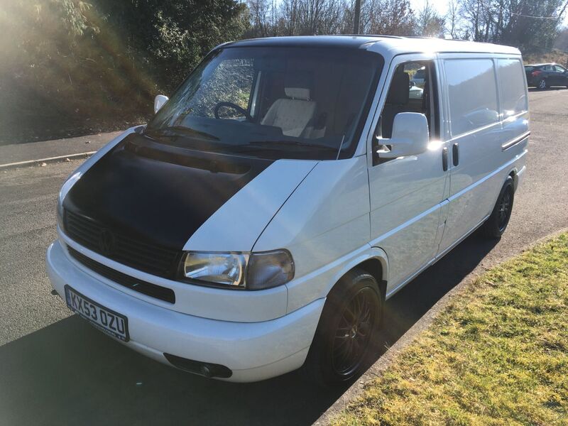 VOLKSWAGEN TRANSPORTER