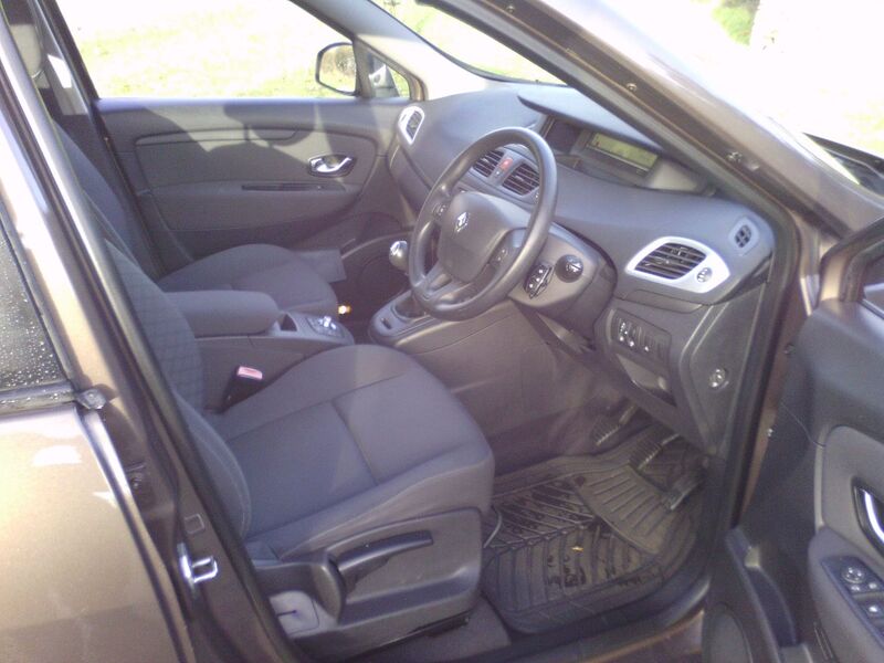 RENAULT SCENIC