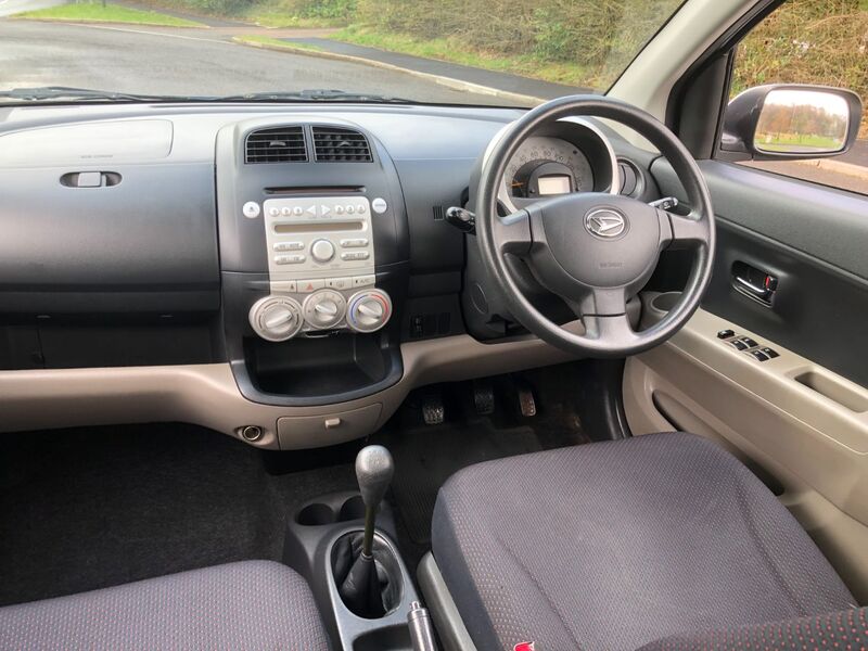 DAIHATSU SIRION