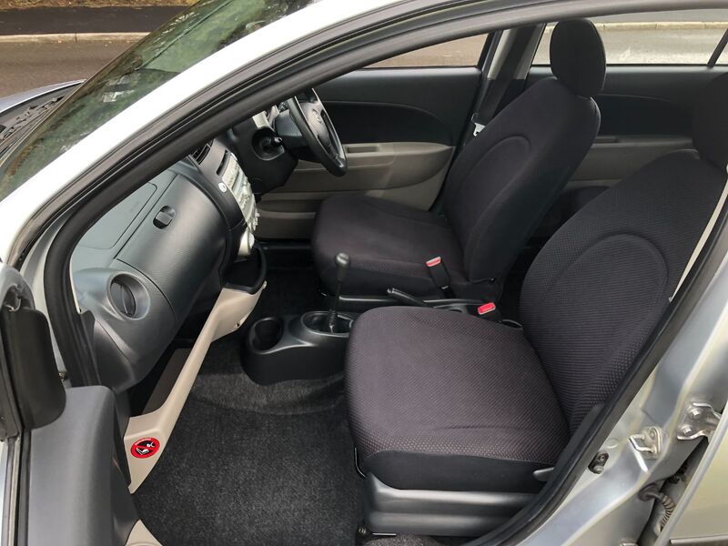 DAIHATSU SIRION